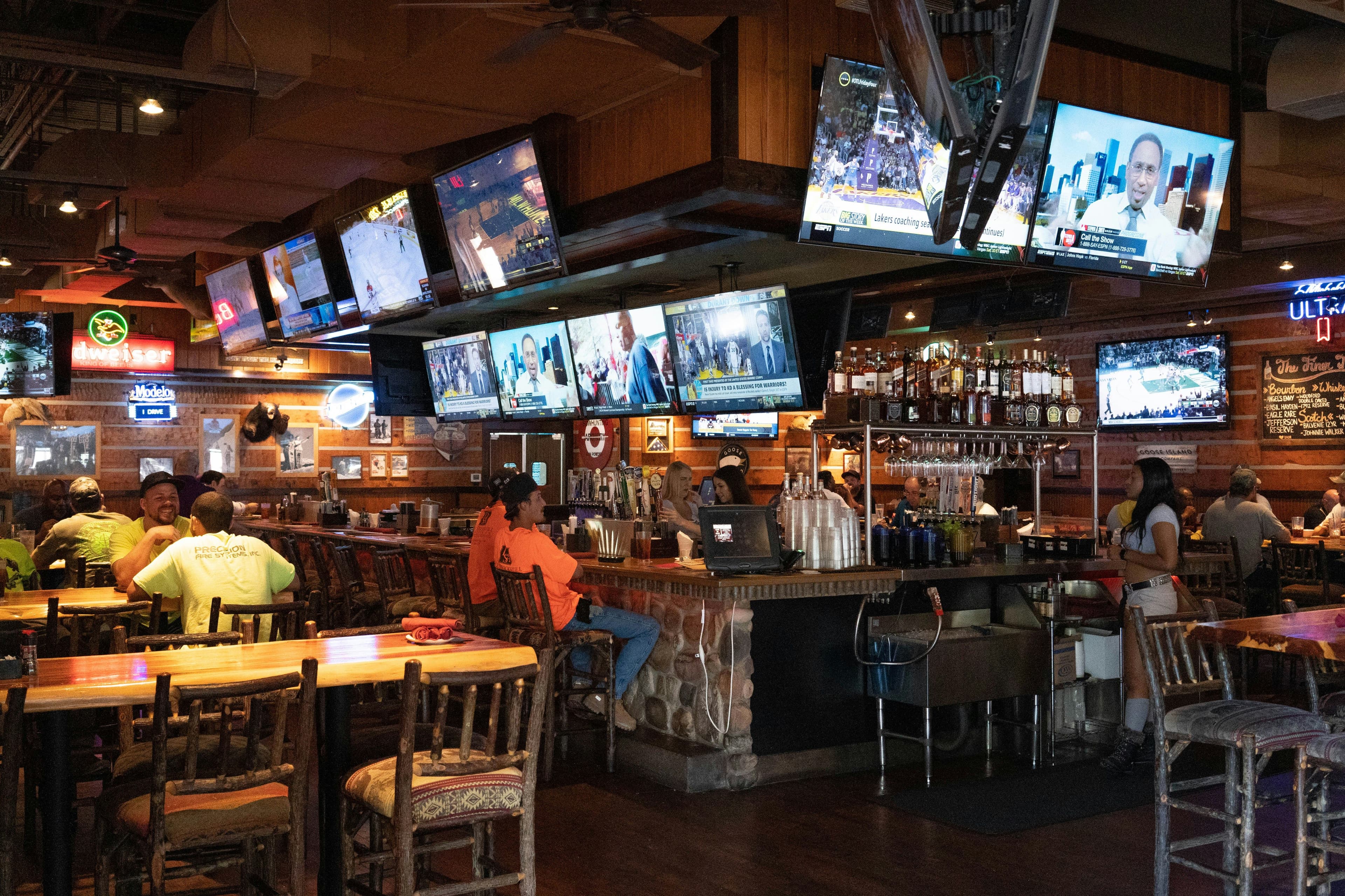 The 7 Best Sports Bars in Johannesburg for Every Fan